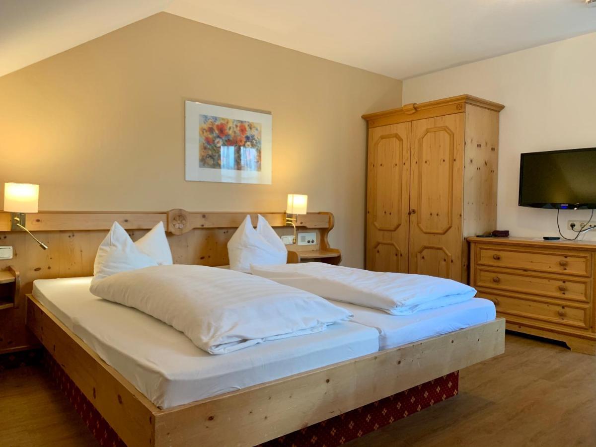 Hotel Zur Post Кохель-ам-Зее Экстерьер фото