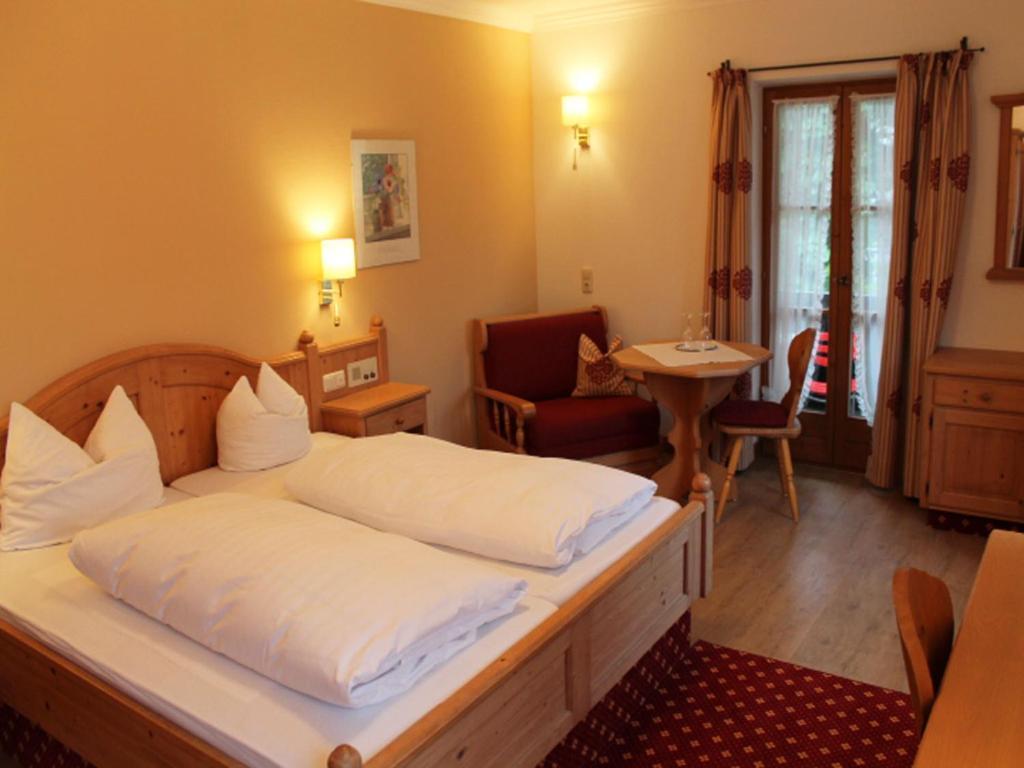 Hotel Zur Post Кохель-ам-Зее Номер фото