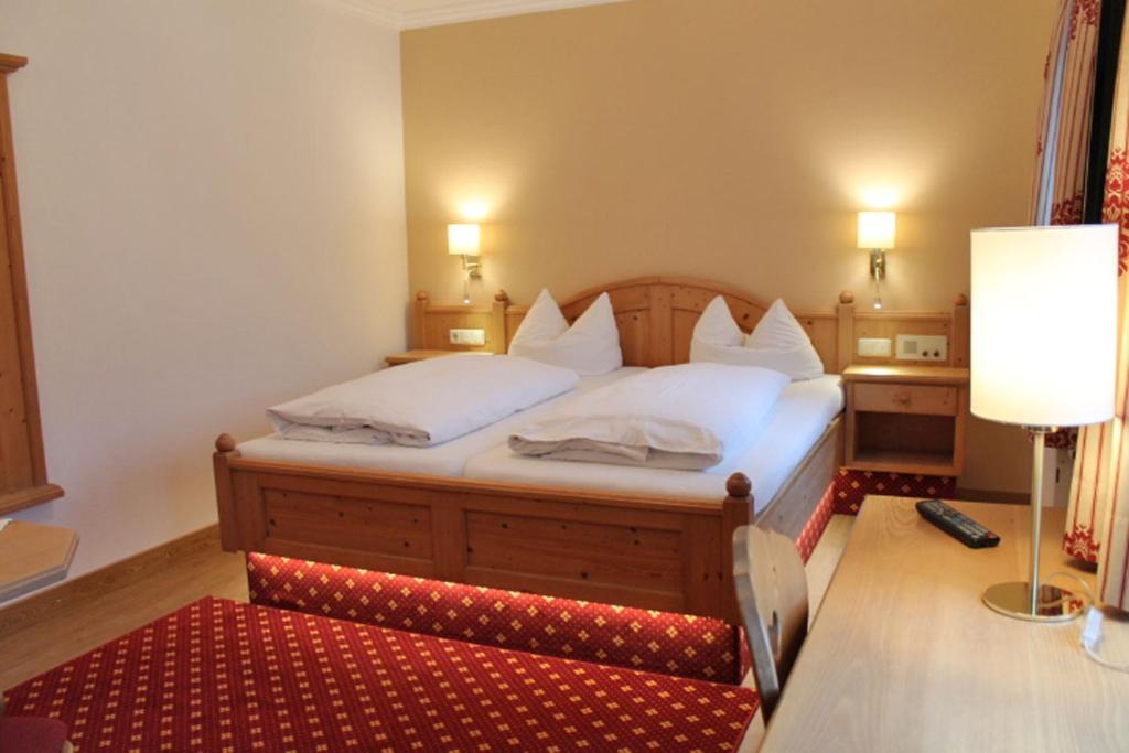 Hotel Zur Post Кохель-ам-Зее Экстерьер фото